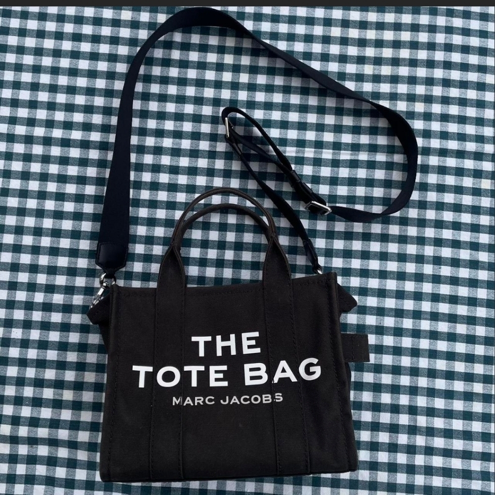 Like New Marc Jacobs Tote